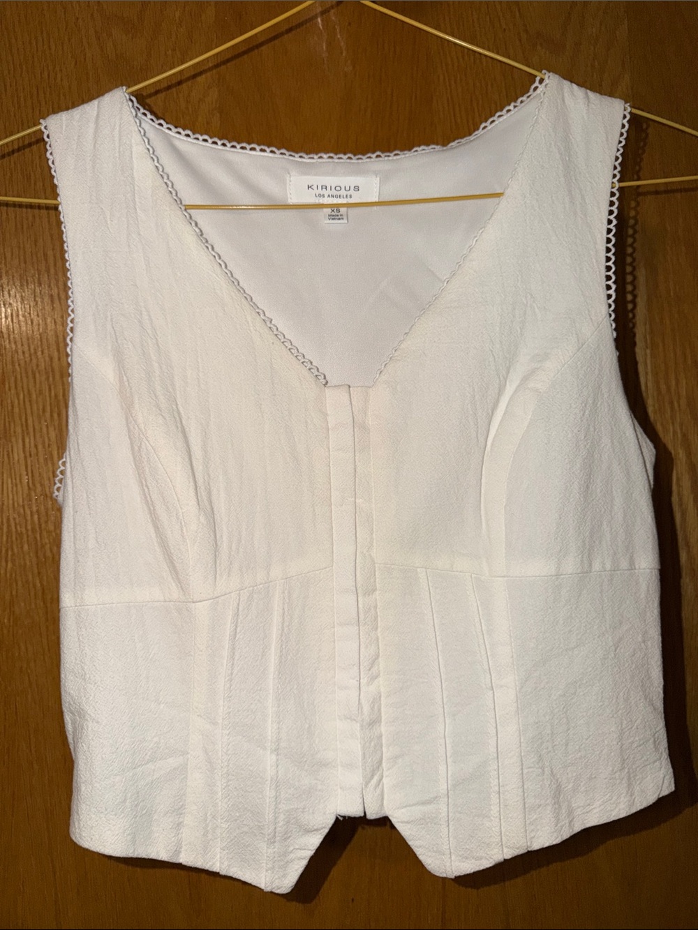 Cropped Vest with Scalloped Edges